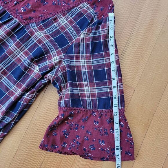 Catherines 1X red plaid floral patchwork peasant blouse flared sleeve country co - Picture 8 of 11